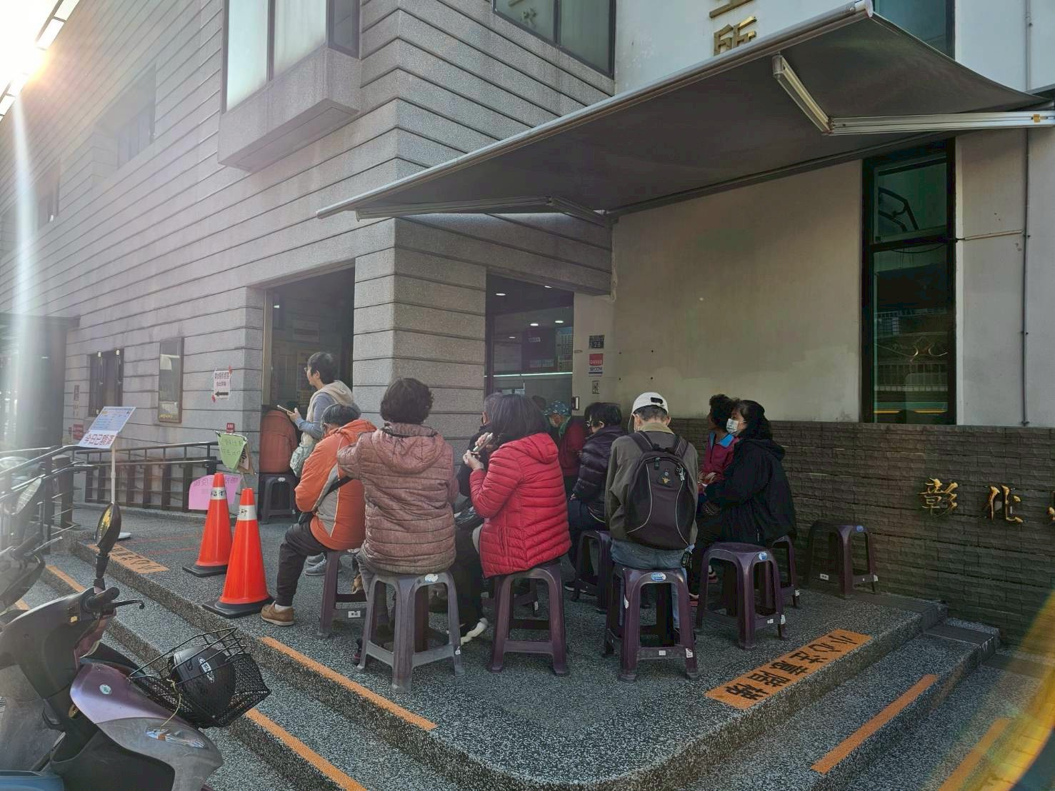 1150120帶狀皰疹疫苗現場預約登記設站照片1