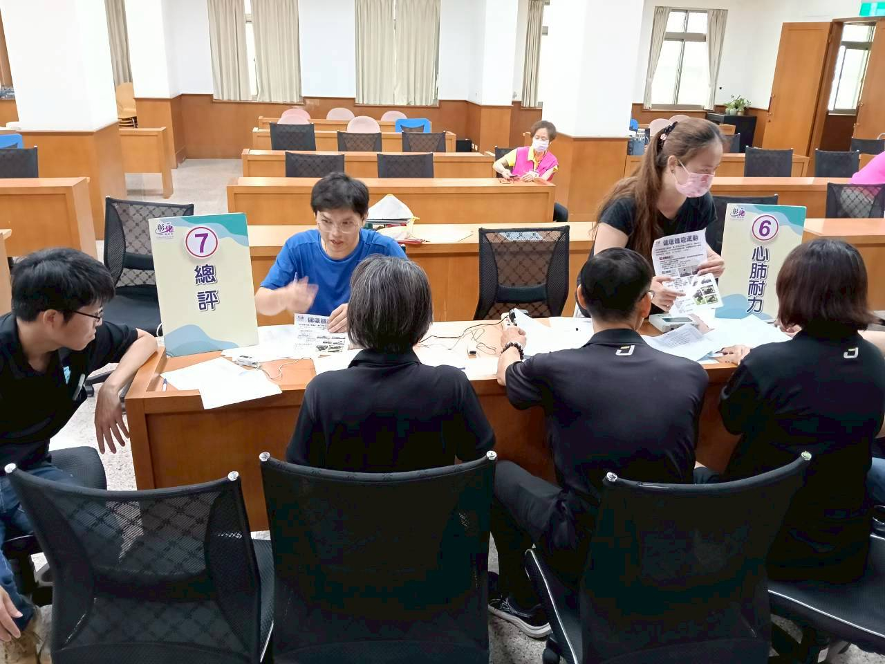 1150514佳承公司職場體適能活動照片1