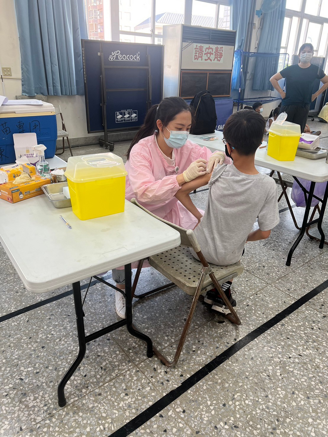 1121011泰和國小流感注射照片2